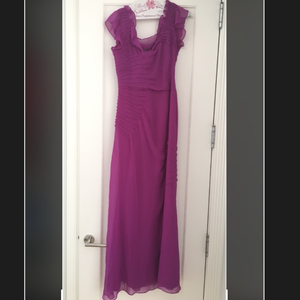 Vera Wang Crinkle Chiffon Flutter-Sleeve Dress